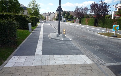 lignes de guidage tactiles à Strassen rue des Romains